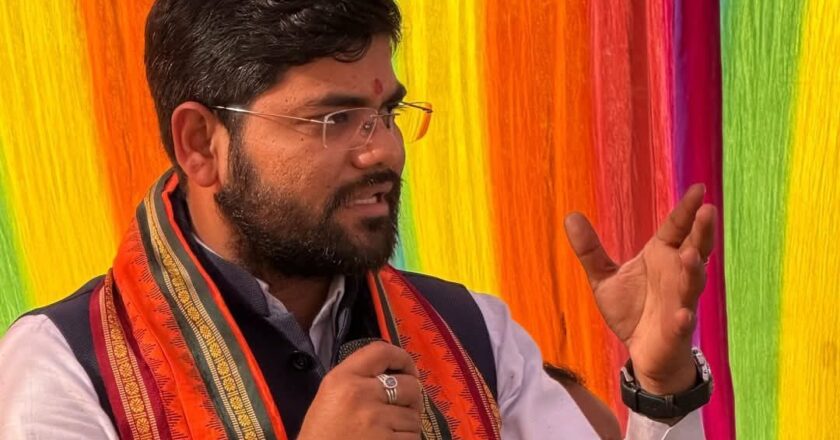 दिवाली के दिन कांग्रेस के इशारे पर हुई थी शंकराचार्य जयेंद्र सरस्वती की गिरफ्तारी :- सुमीत शर्मा