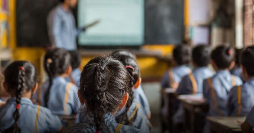 छत्तीसगढ़ के धमतरी में खौफनाक वाकया, सरकारी स्कूल के 35 बच्चों ने काटी अपनी कलाई