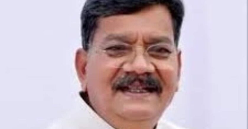 छत्तीसगढ़ बजट में महिलाओं-युवाओं को सरकार ने झुनझुना थमाया, नेता प्रतिपक्ष चरणदास महंत