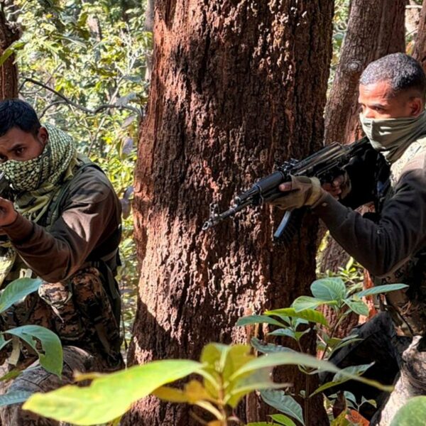 टॉप नक्सली लीडर देवूजी ने डाले हथियार; छत्तीसगढ़ के माड में था ऐक्टिव