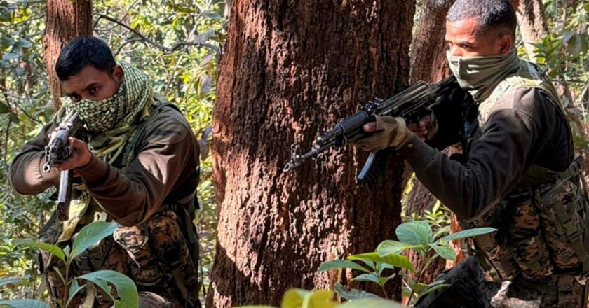 टॉप नक्सली लीडर देवूजी ने डाले हथियार; छत्तीसगढ़ के माड में था ऐक्टिव