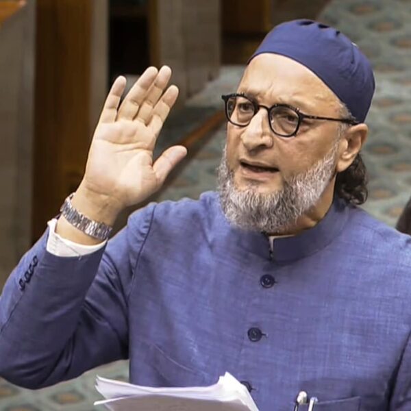 नक्सलियों ने केवल हथियार डालें हैं, असदुद्दीन ओवैसी ने किया आगाह; तीखा सवाल- VIDEO