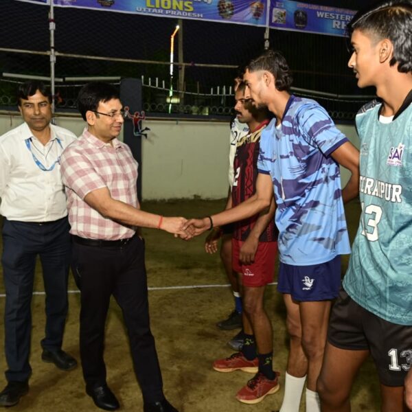 वॉलीबॉल के रोमांच से सजी एनटीपीसी लारा : एसएसपी शशि मोहन सिंह ने किया ‘एनर्जी कप 2026’ का शुभारंभ