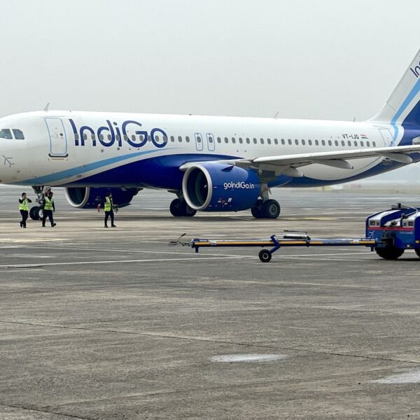 इंडिगो के विमान में बिगड़ी महिला की तबीयत; रायपुर में इमरजेंसी लैंडिंग