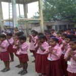 CG सरकार ने स्कूलों में अनिवार्य कीं गायत्री मंत्र समेत 10 प्रार्थनाएं, बच्चों को हर रोज होगा गाना; कांग्रेस को आपत्ति