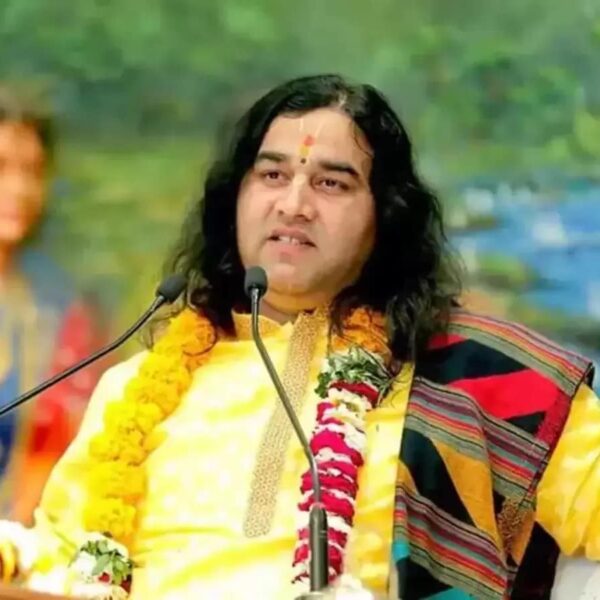 राहुल-अखिलेश-केजरीवाल से हमारा निवेदन है… राम मंदिर चंदा विवाद पर देवकीनंदन ने विपक्ष से क्या मांगा?