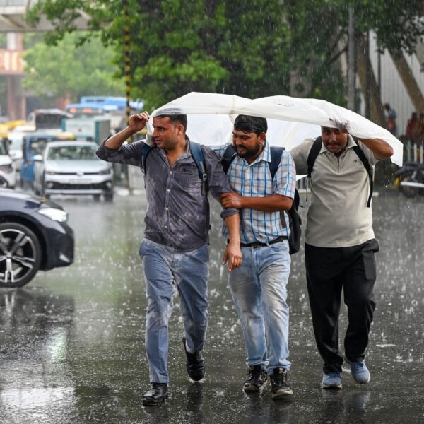 छत्तीसगढ़ के कई इलाकों में भारी बारिश और बिजली गिरने का अलर्ट, दुर्ग सबसे ज्यादा गर्म; आने वाले दिनों में कैसा मौसम?