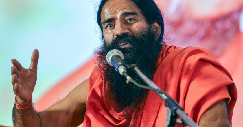 ‘दुनिया में ऐसा और कहीं नहीं होता’; बच्चों को कब करना चाहिए आंदोलन, बाबा रामदेव ने बताया