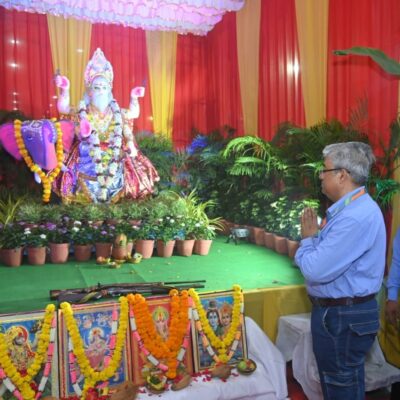 जिंदल स्टील में धूमधाम से मनी विश्वकर्मा जयंती, दर्शन के लिए उमड़ा जनसैलाब
