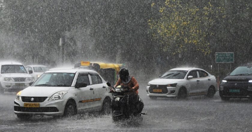 छत्तीसगढ़ में मौसम का तांडव; उफान पर नदियां, भारी बारिश का ऑरेंज और येलो अलर्ट