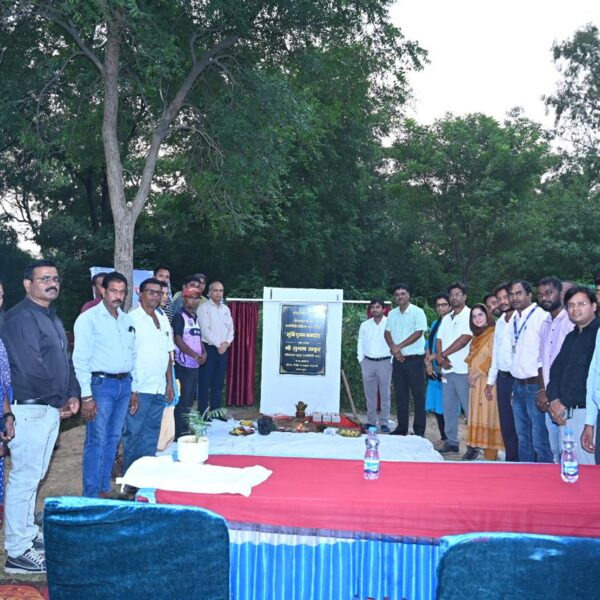 एनटीपीसी लारा ने ग्राम अरमुड़ा में स्टेडियम निर्माण की रखी आधारशिला, ग्रामीण खेल विकास को मिलेगा बढ़ावा